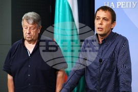 Парламент - Възраждане - брифинг