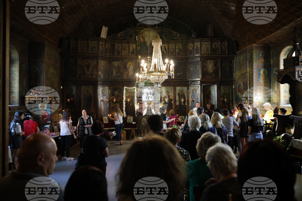 Симитли - Рождество на Пресвета Богородица - празник - литургия