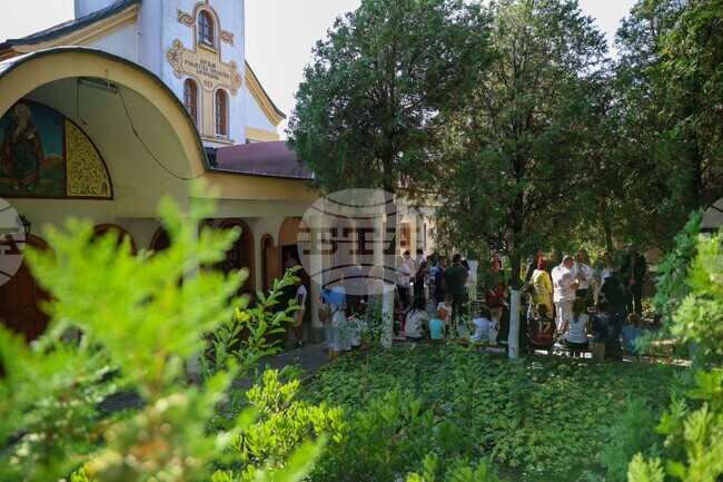 Със света литургия, празнично шествие и концерт Симитли ще отбележи своя празник