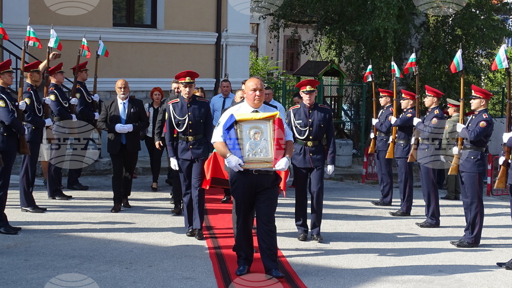Велико Търново - Света Петка - плащаница
