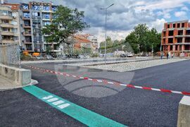 Бургас - квартал "Лазур" - нов паркинг