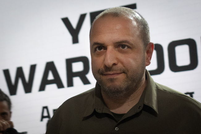 Украйна уволни шестима заместник-министри на отбраната, включително Хана Маляр, при реорганизация на министерството