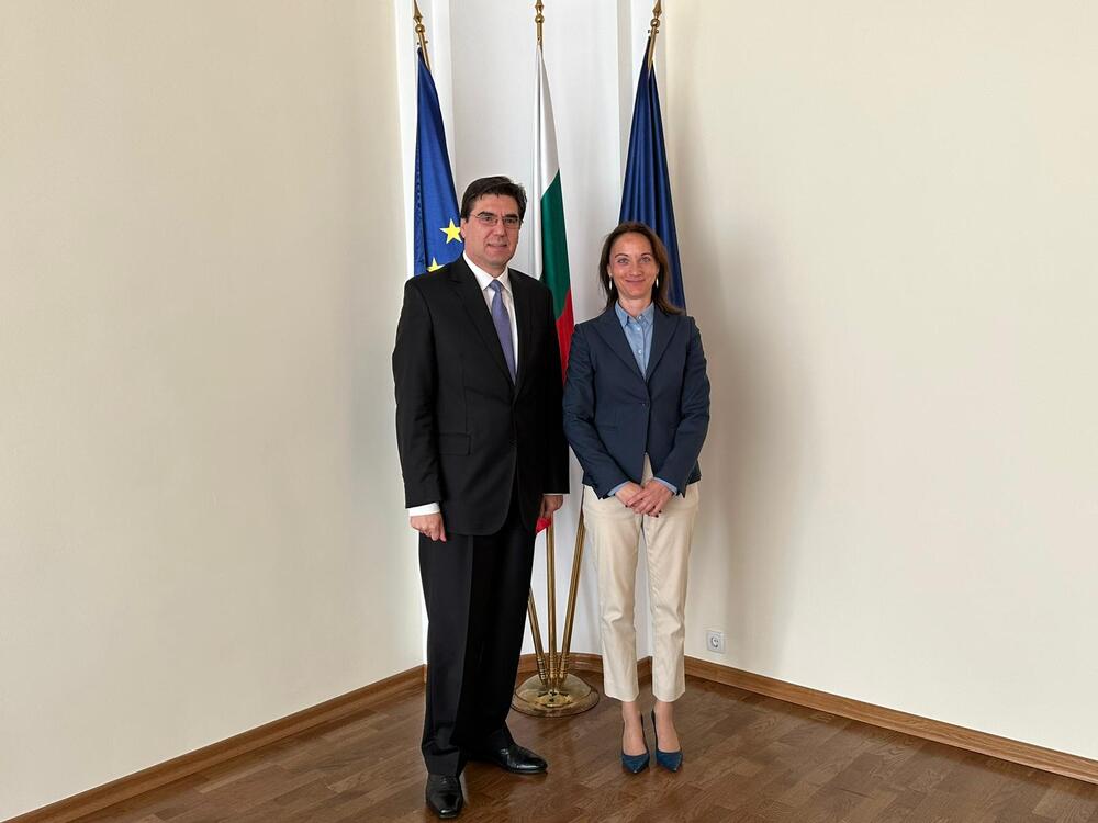 МВнР: Зам.-министър Тихомир Стойчев прие извънредния и пълномощен посланик на Словения в София Н. Пр. г-жа Наташа Бергел