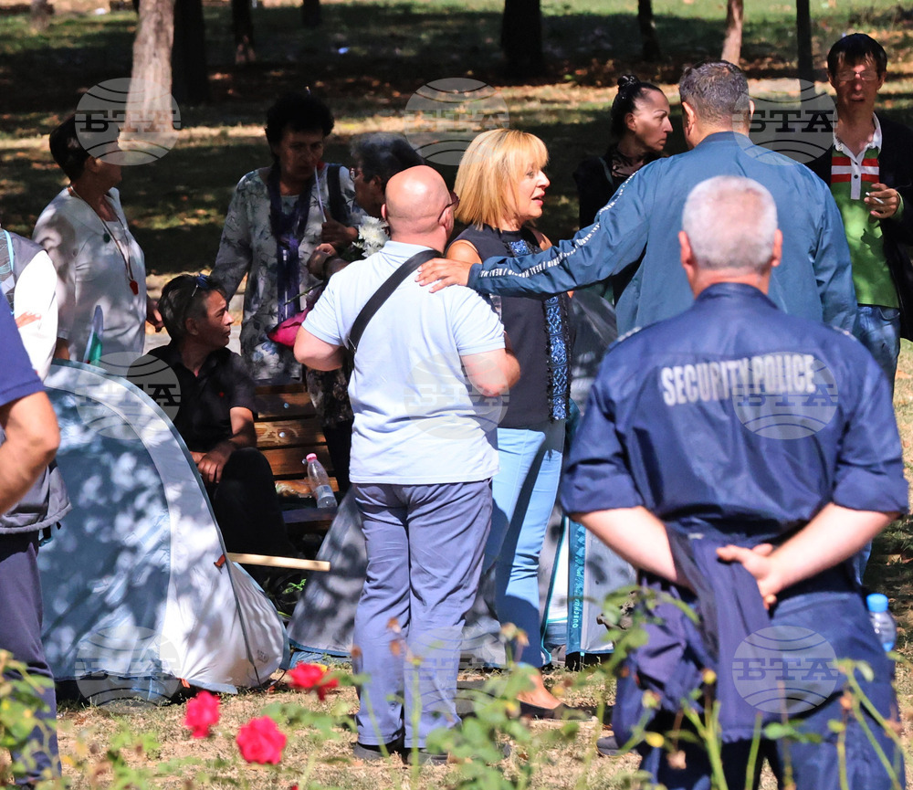 Паметник на Съветската армия - Мая Манолова