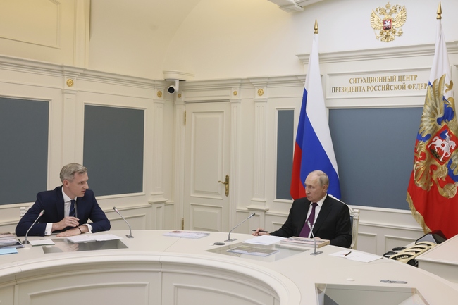 Украйна извърши през нощта мощна атака с дронове срещу Русия, съобщи източник от украинското разузнаване