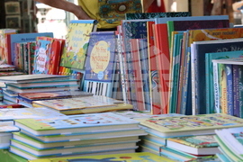 "Алея на книгата" - изложение