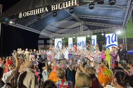 Видин - мода - "Срещу течението"