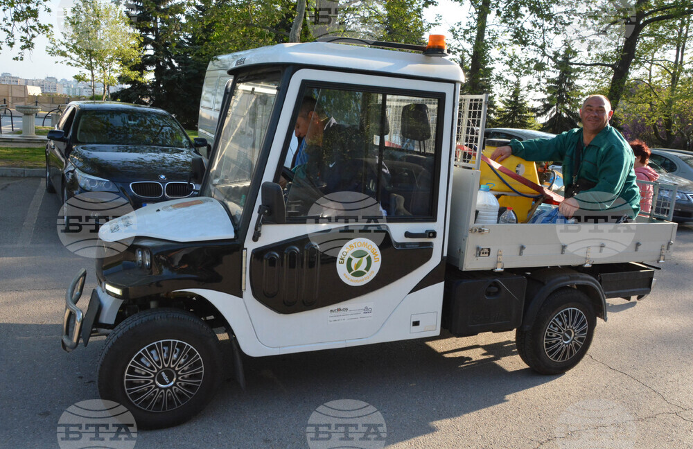 Хасково - обработка на тревни площи