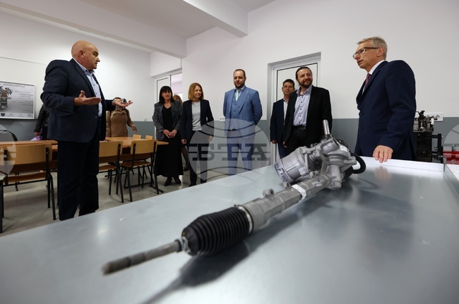 Учебен автоцентър - откриване