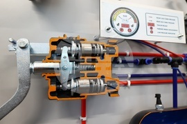 Учебен автоцентър - откриване