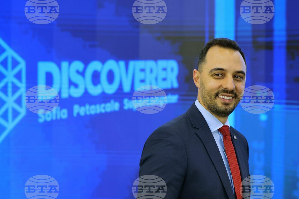 Economy Minister Discusses Opportunities for Attracting New Investments with Greek Companies