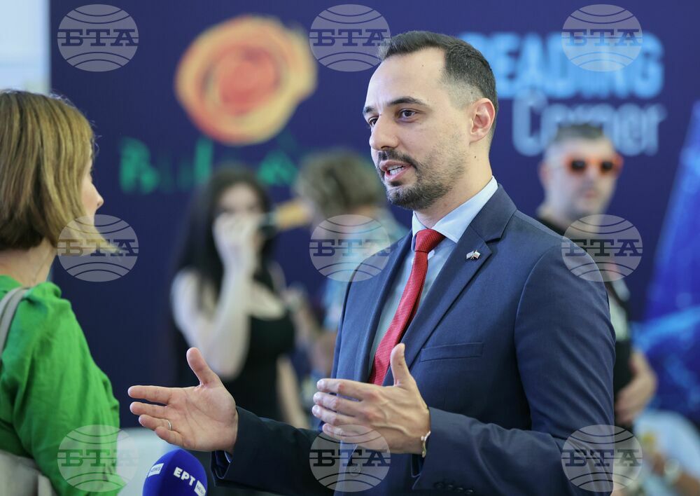 Economy Minister Discusses Opportunities for Attracting New Investments with Greek Companies