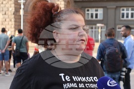 Близки на загинали при пътни инциденти - протест - Петя Иванова