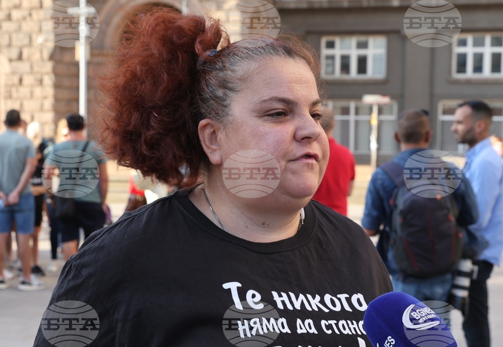 Близки на загинали при пътни инциденти - протест - Петя Иванова