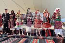 Петрич - изложба на автентични оръжия и носии