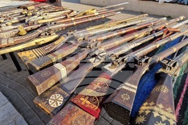 Петрич - изложба на автентични оръжия и носии