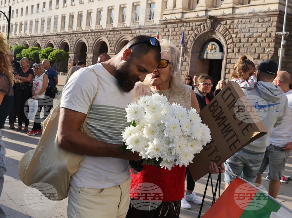 Protest Asking for Better Measures Against “War” on Roads Takes Place in Sofia