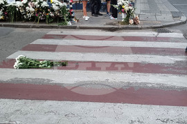 Близки на загинали при пътни инциденти - цветя