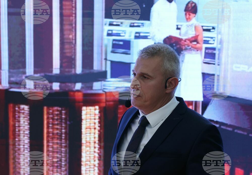 Bulgarian Supercomputer Presents Business Opportunities from Different Parts of World at Thessaloniki Fair
