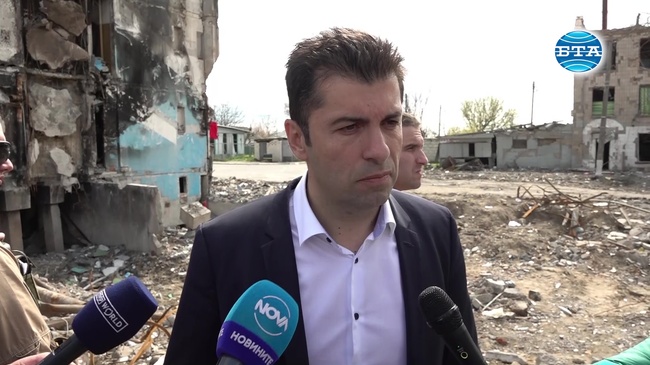 България няма да бъде безучастна към тази трагедия, заяви Кирил Петков от Украйна