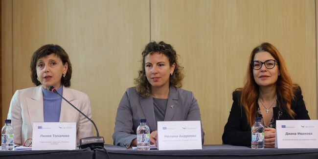 Зам.-министър Иванова откри публичен дебат за по-активното участие на млади жени в демократичните и обществени процеси