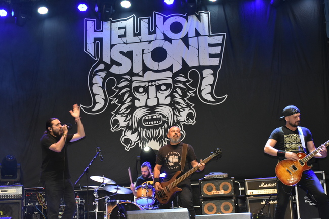 Община Ловеч: С концерт на Hellion Stone приключи Есенният панаир в Ловеч