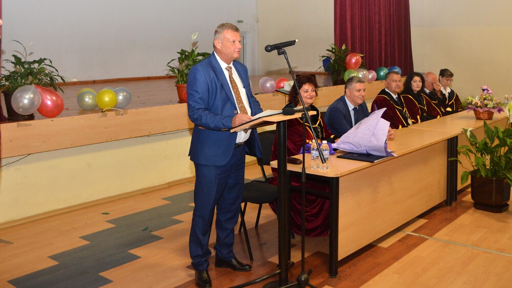 Заместник-министър Бисер Минчев откри новата учебна година във ВТУ “Тодор Каблешков”