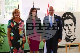 Мария Габриел - Гордан Гърлич Радман - училище - посещение