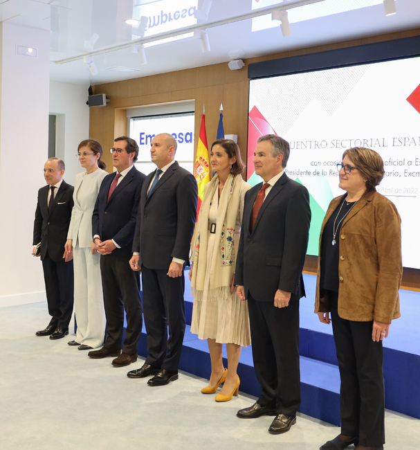 Румен Радев на бизнес форум в Испания: Кризите, които връхлетяха Европа, показаха, че ЕС може да успее само ако насърчим повече компании да развиват, внедряват и произвеждат заедно