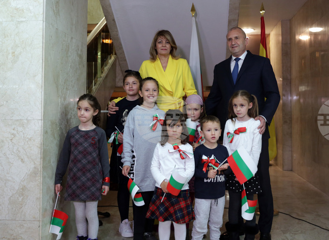 Испания - Румен Радев - посещение