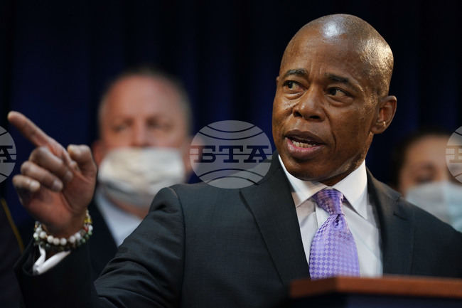 Кметът на Ню Йорк Ерик Адамс пристигна в Албания, където ще обсъди възможностите за сътрудничество в сферата на туризма и иновациите