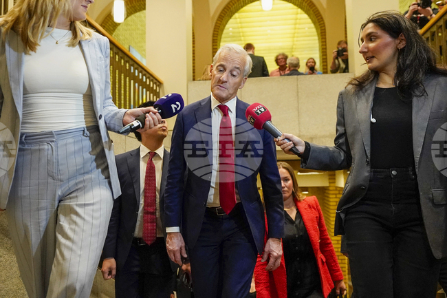 Предизборната надпревара в Норвегия навлиза във финалната права, управляващите левоцентристи се очаква да спечелят нов мандат, но отслабени