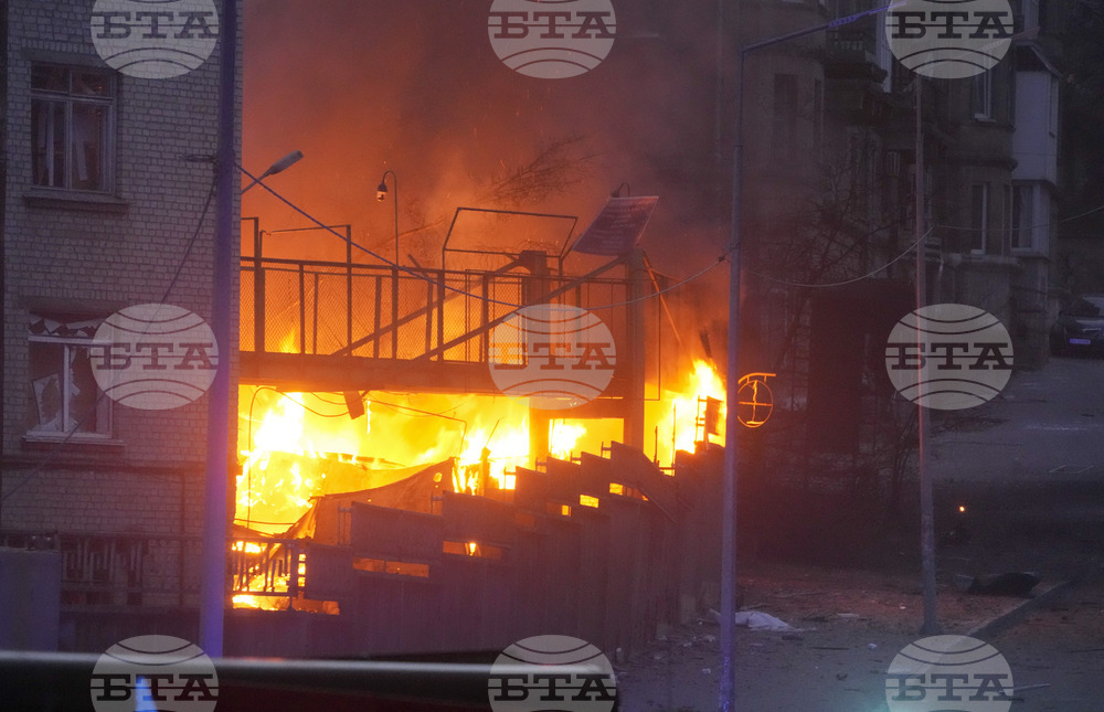Русия заяви, че поразила с високоточни ракети завод за космически ракети в Киев
