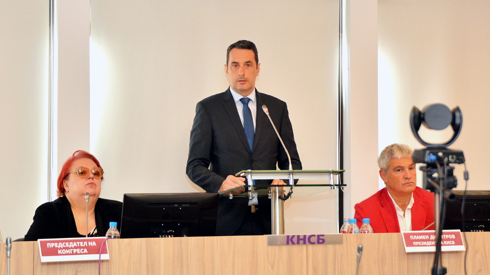 Министър Гвоздейков: Над 2 300 служители не достигат в НКЖИ и БДЖ 