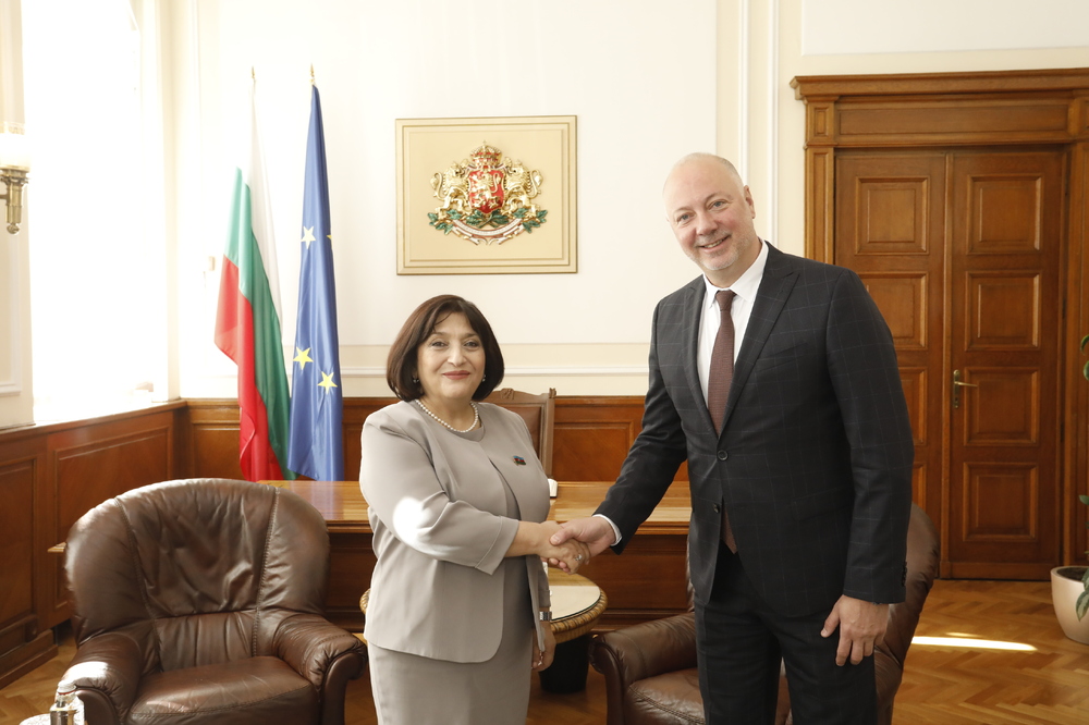 НС: Възможностите за задълбочаване и разширяване на парламентарния диалог обсъдиха председателите на парламентите на България и Азербайджан Росен Желязков и проф. д-р Сахиба Гафарова