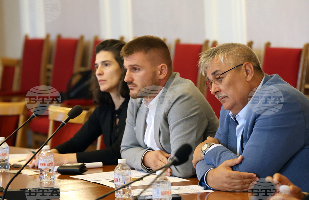 Парламент - Комисия по икономическа политика и иновации - заседание