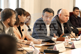 Парламент - Комисия по икономическа политика и иновации - заседание