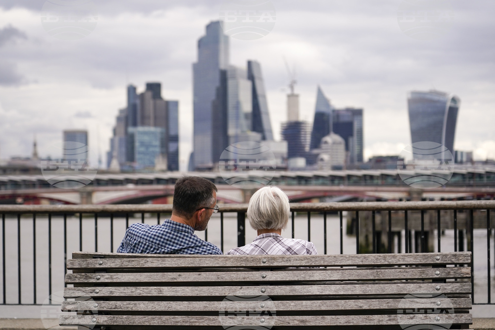 Бизнес активността във Великобритания се охлажда през ноември заради бюджетната несигурност, отчита ключово проучване