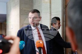 Парламент - заседание