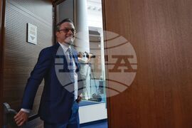 Парламент - заседание