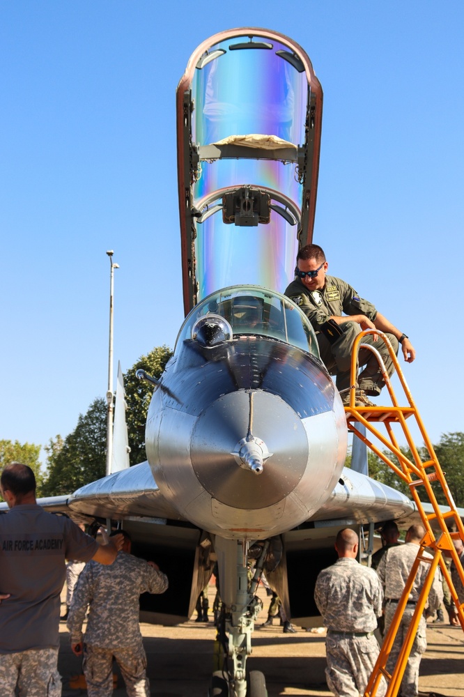 ВВВУ „Г.Бенковски“ посрещна орлите от Граф Игнатиево