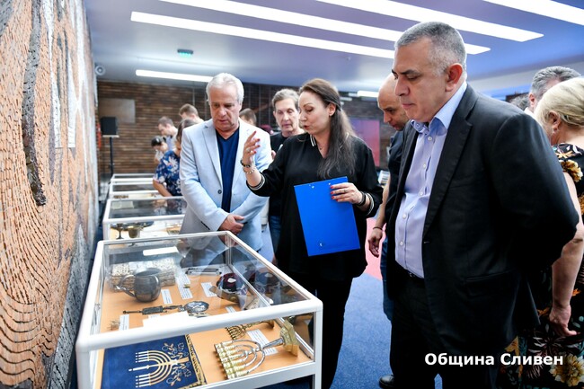 Община Сливен: С истински празник стартира представянето на Еврейското културно наследство в Сливен