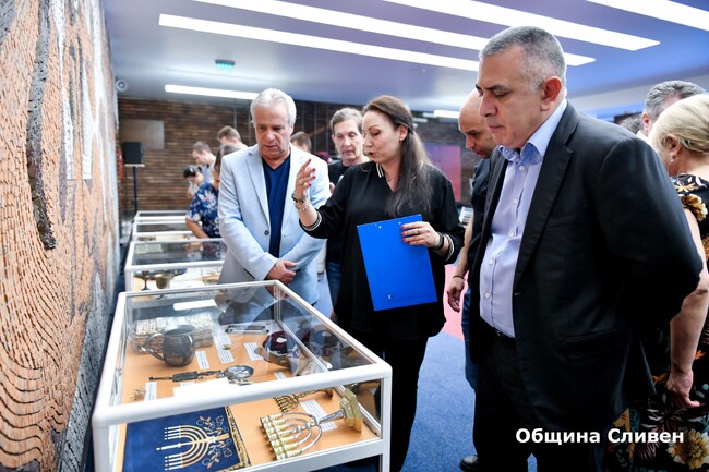 Община Сливен: С истински празник стартира представянето на Еврейското културно наследство в Сливен