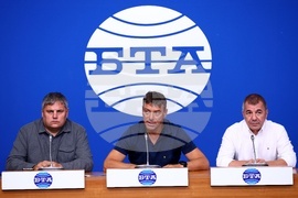 Национален пресклуб на БТА София - Български туристически съюз - пресконференция