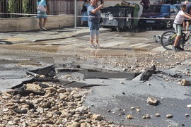 Плевен - авария - тръба с топла вода