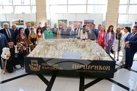 Парламент - изложба - Бранд Родопи - Чудесата на Родопите