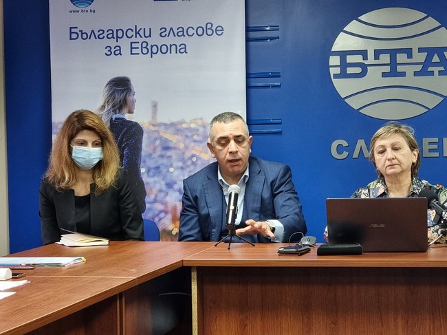 Основната политика за интеграция в дългосрочен план е образованието, според кмета на Сливен Стефан Радев