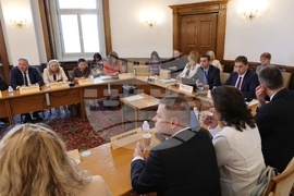 Парламент - Комисия по труда и социалната политика - заседание