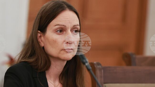 Служебният министър на икономиката сезира КЗП за стартиране на проверки на място в офисите на трите електроснабдителни дружества 