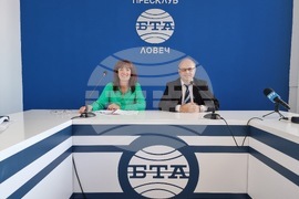 Национален пресклуб на БТА-Ловеч - областен управител - пресконференция